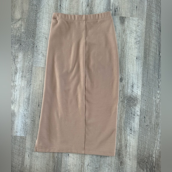 Babaton Pencil Skirt - Picture 4 of 6